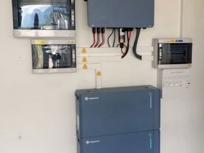 SOLPLANET ASW8K + Batterie 15kWh + Coffret Secours