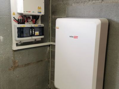 SolarEdge SE10000H + Batterie ENERGY-BANK10kWh